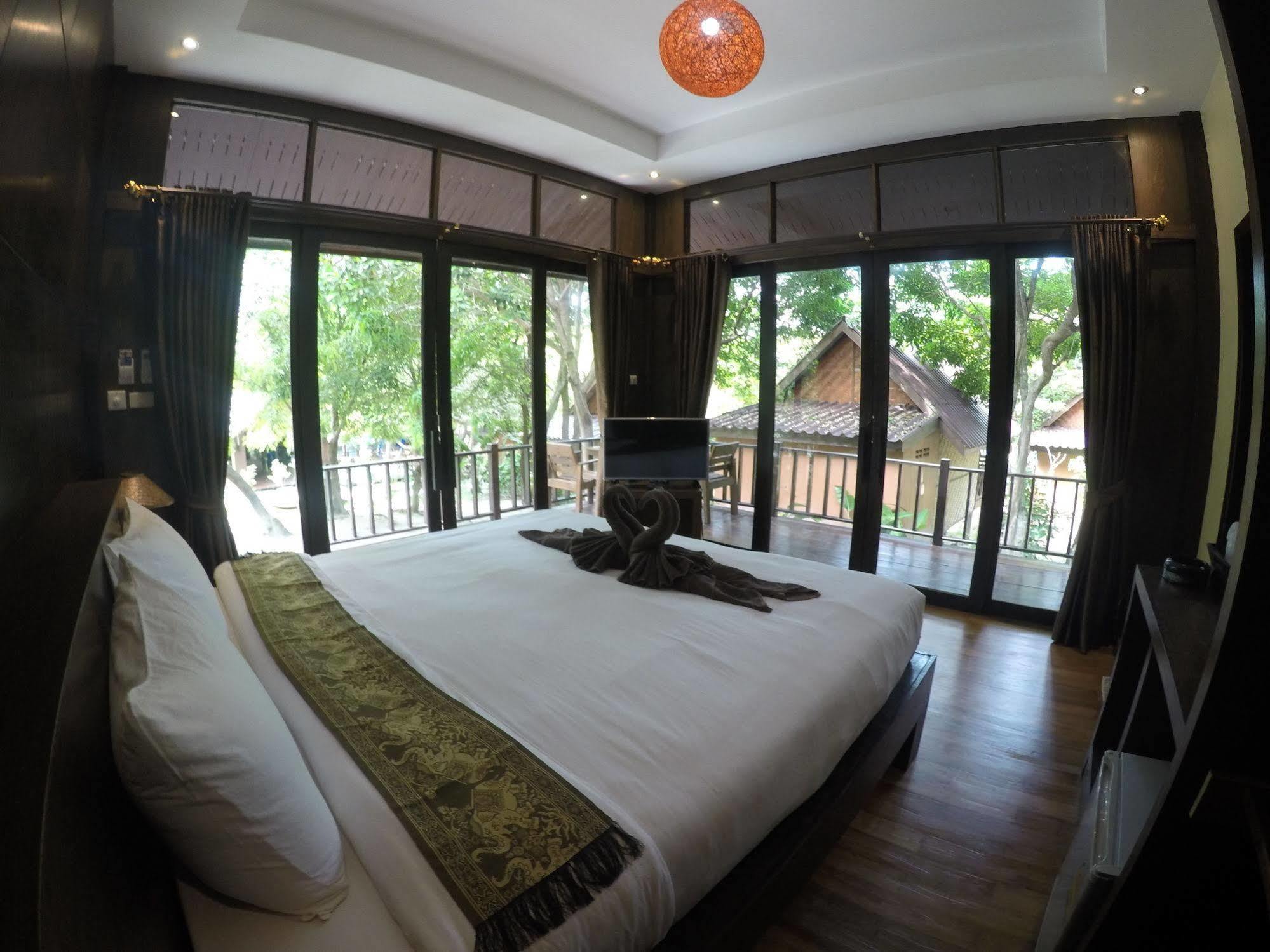 Lipe Sunset Beach Resort Dış mekan fotoğraf
