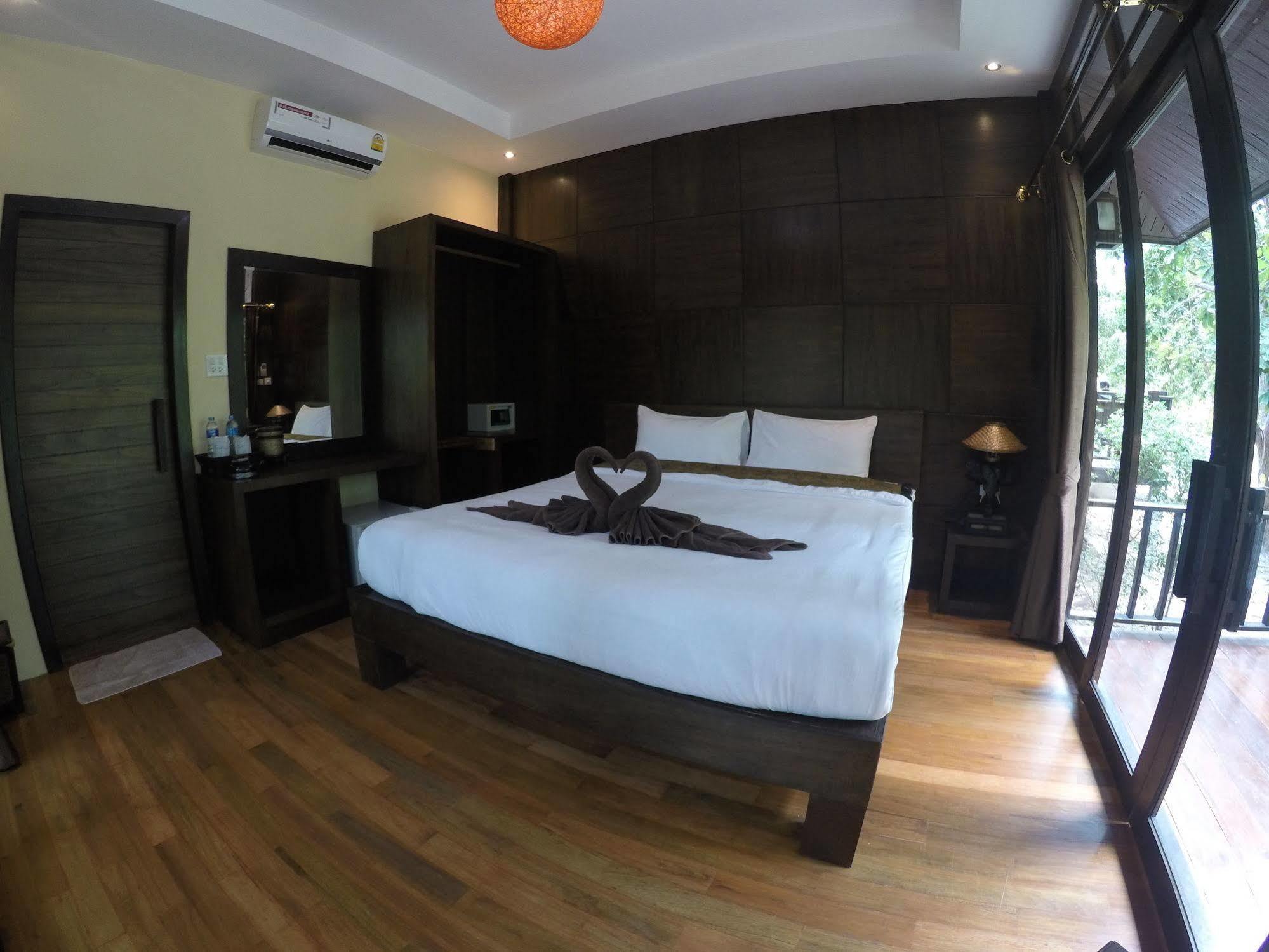 Lipe Sunset Beach Resort Dış mekan fotoğraf